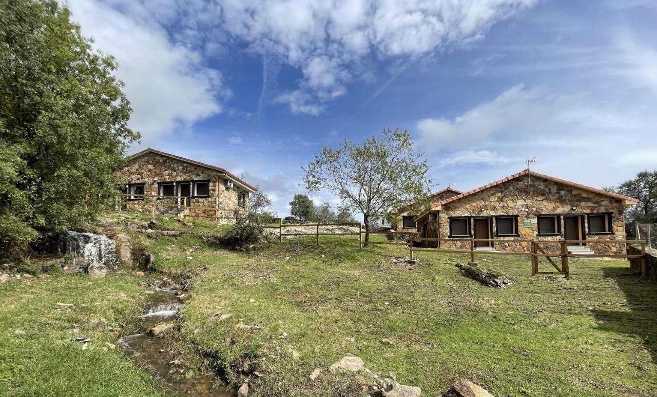 Apartamentos Los Pocillos Gargantilla del Lozoya Dış mekan fotoğraf