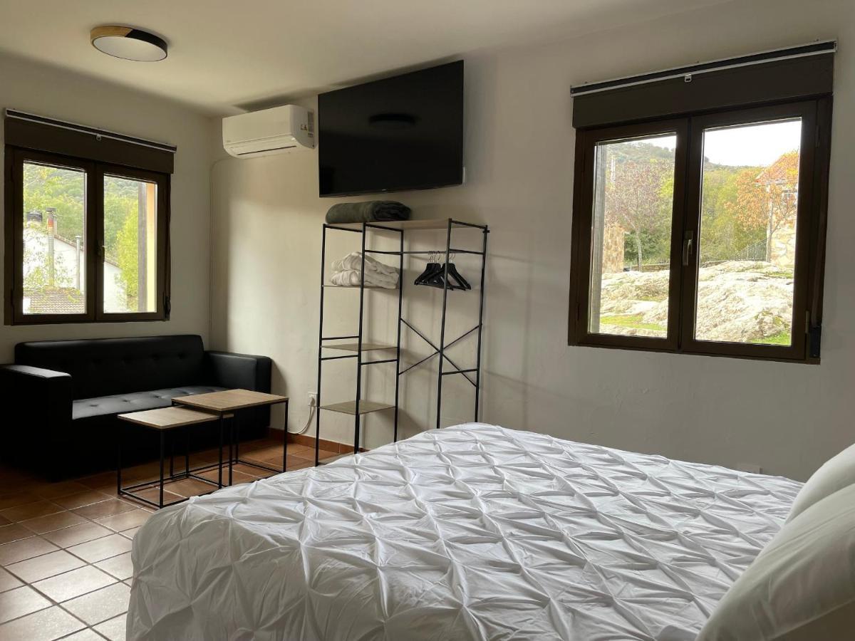 Apartamentos Los Pocillos Gargantilla del Lozoya Dış mekan fotoğraf