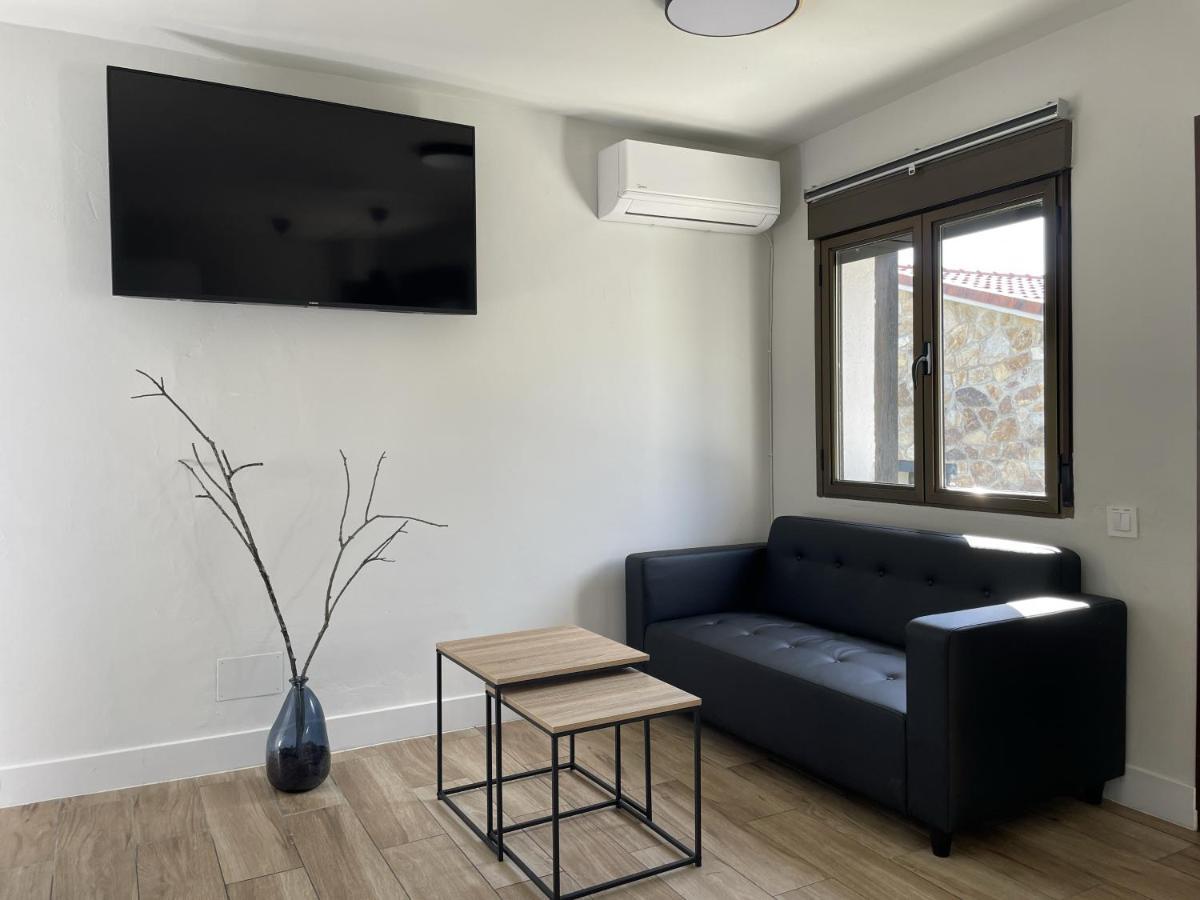 Apartamentos Los Pocillos Gargantilla del Lozoya Dış mekan fotoğraf