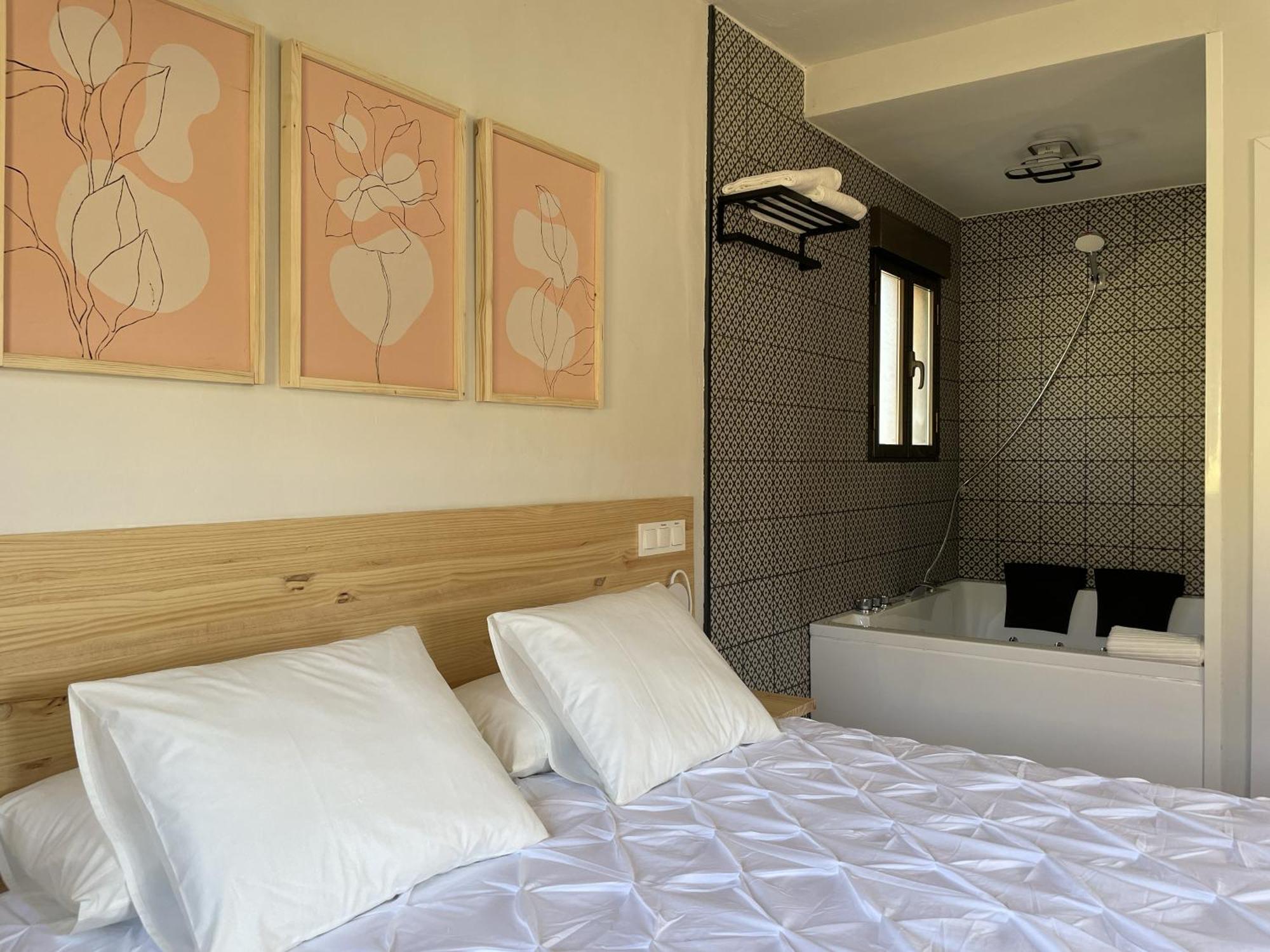 Apartamentos Los Pocillos Gargantilla del Lozoya Dış mekan fotoğraf